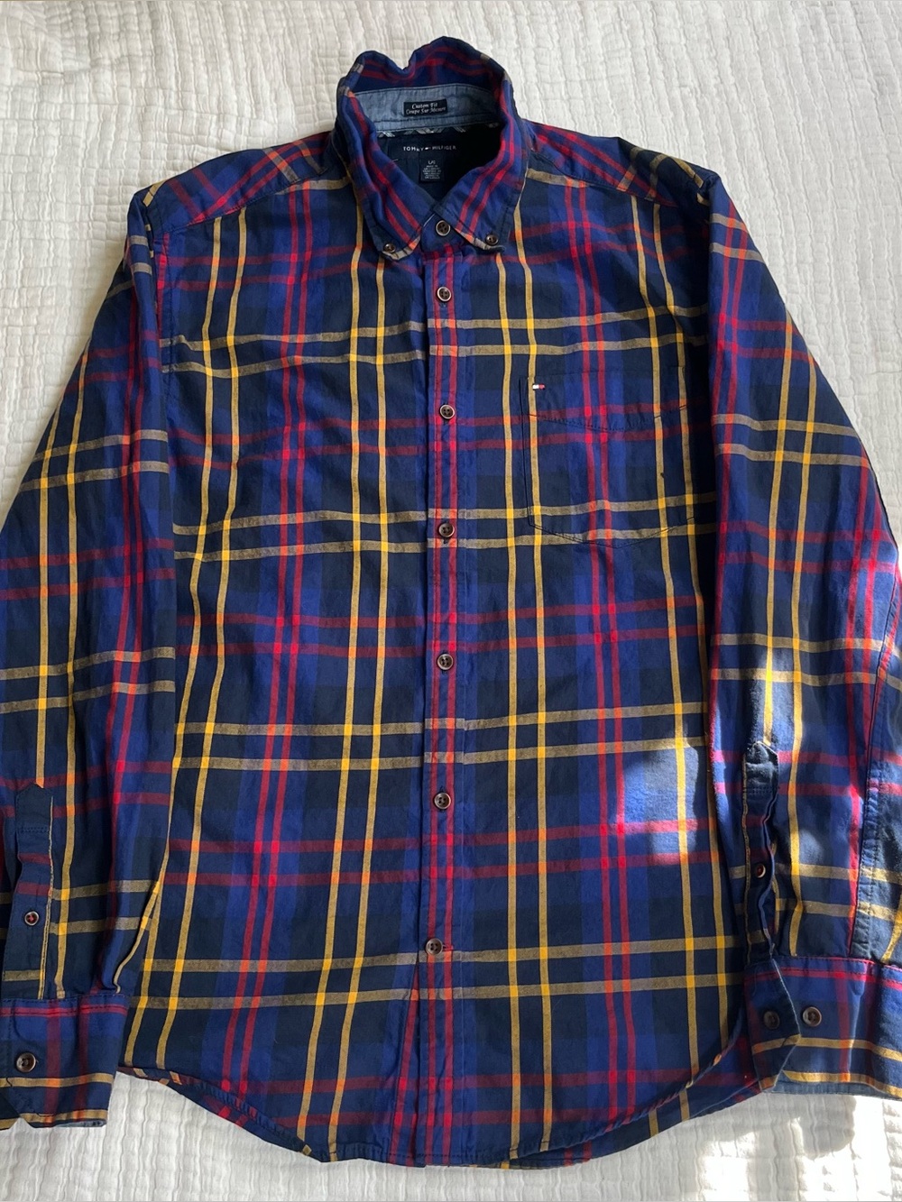 Men’s Tommy Hilfiger Shirt Size Large